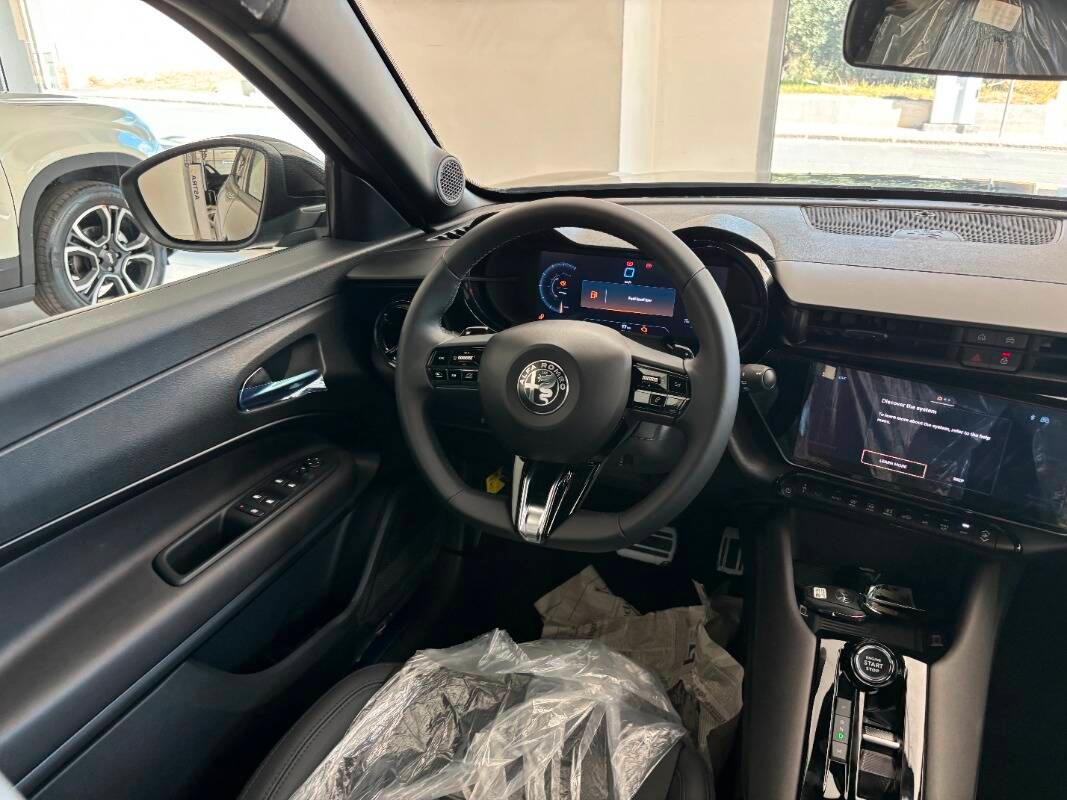 Alfa Romeo Junior 1.2 ibrida Speciale 145cv edct6