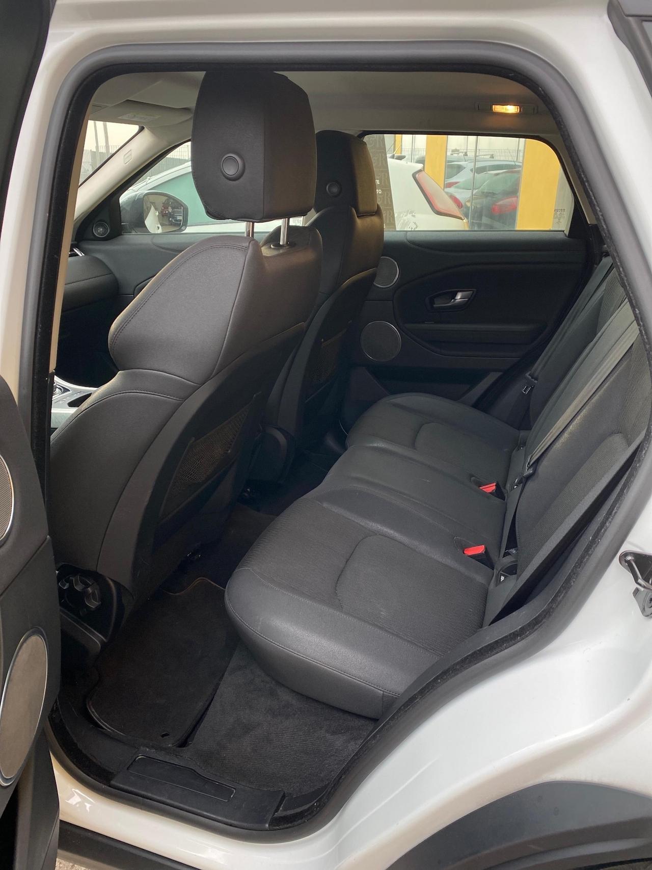 Land Rover Range Evoque 2.0 TD4 180 CV 5p. SE