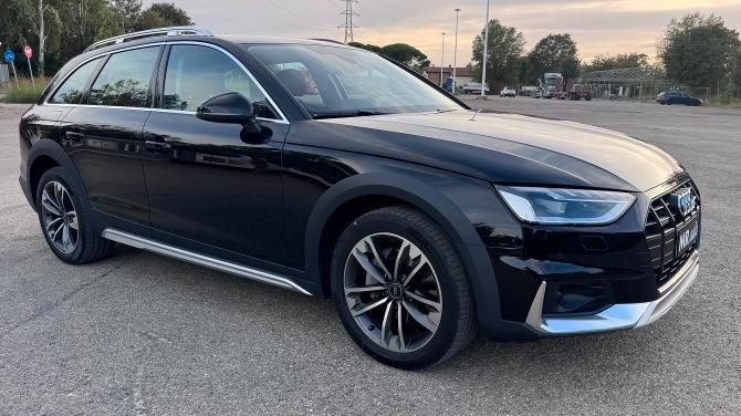 Audi A4 Allroad 40 2.0 tdi mhev Identity Contrast quattro 204cv s-tronic