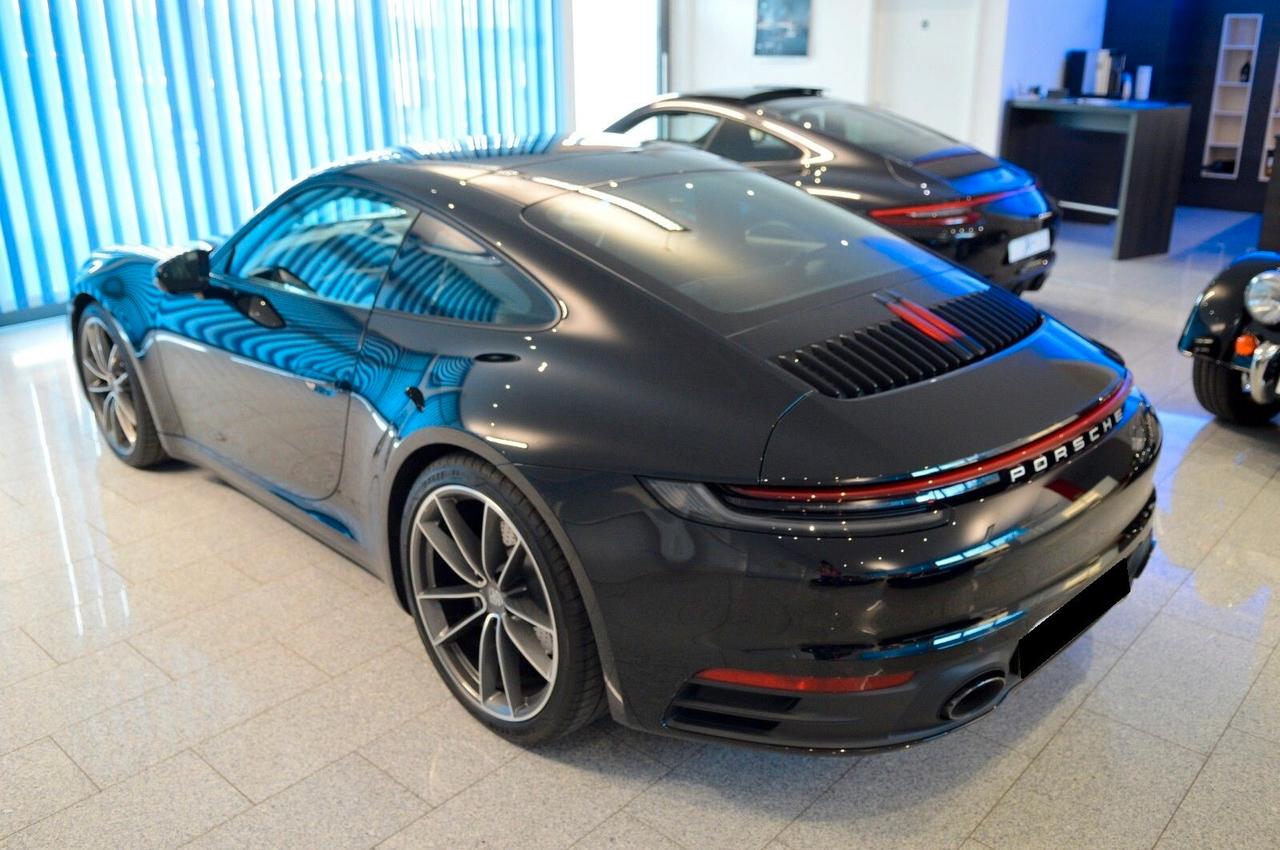 Porsche 911 Carrera