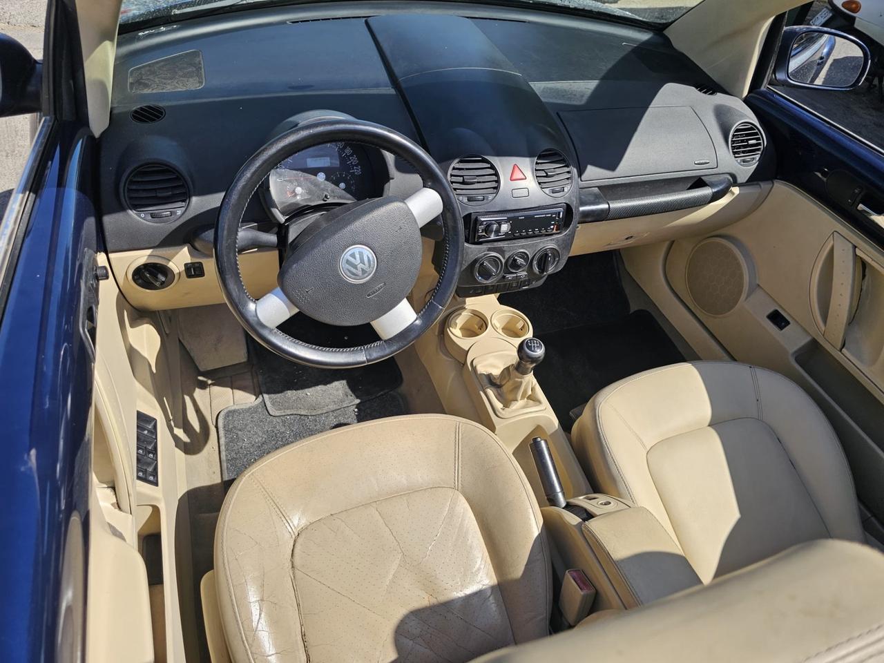 Volkswagen New Beetle 1.6 Cabrio