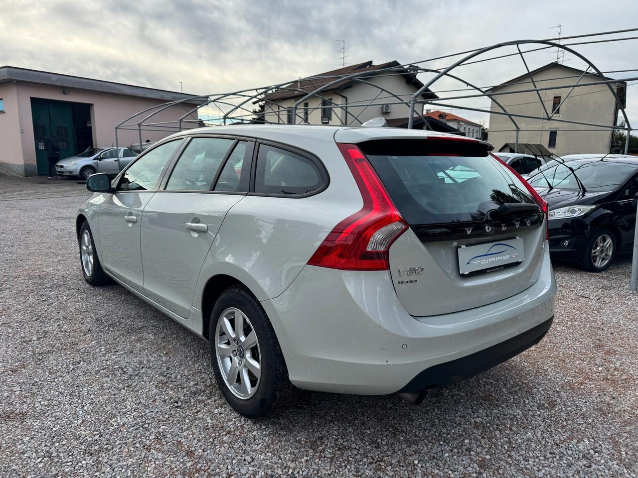 Volvo V60 T3 Momentum