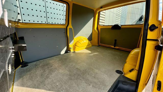 VOLKSWAGEN T5 Transporter