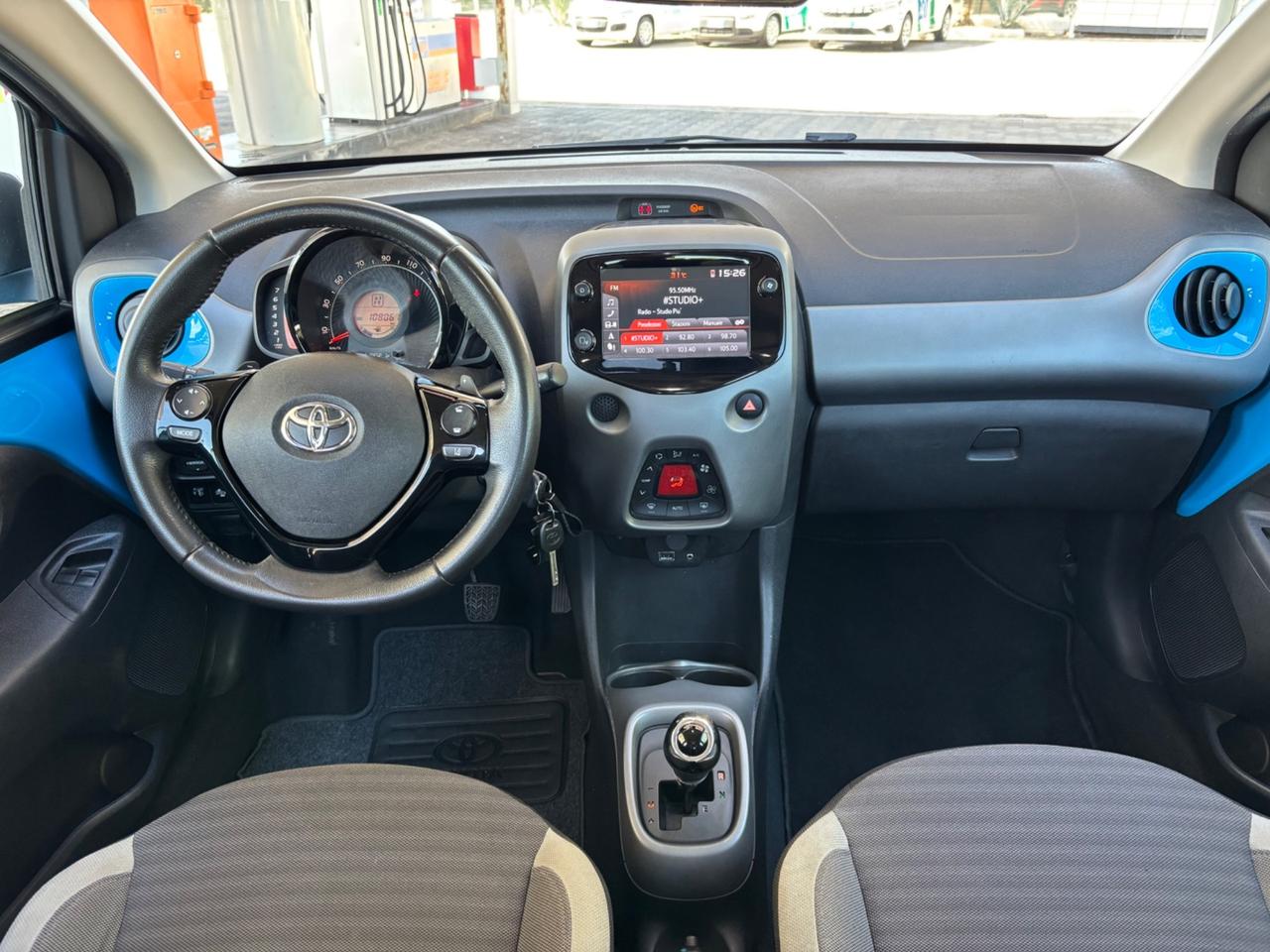 Toyota Aygo 1.0 VVT-i 72 CV 5 porte x-cool MMT