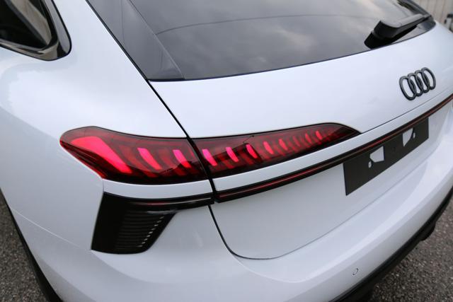 AUDI A6 Avant TDI 204CV S tronic S line edition