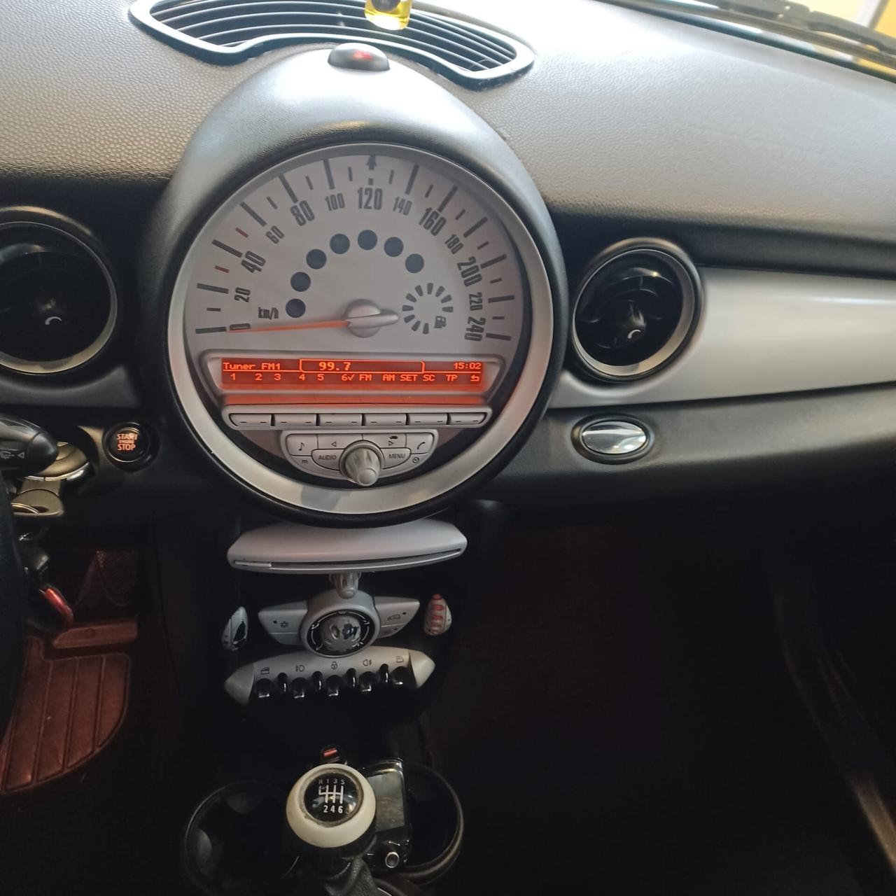 MINI COOPER D 1.6 TDI NEOPATENTATI