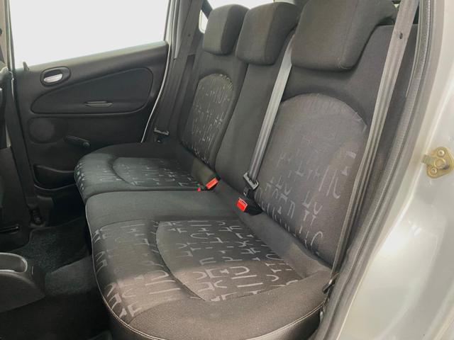 PEUGEOT 206 1.4 16V SW Quiksilver
