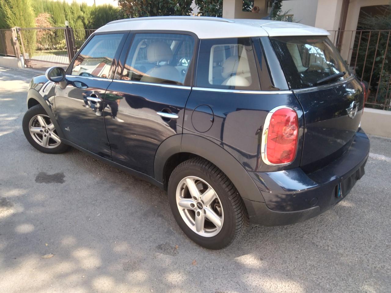 Mini Cooper D Countryman 2.0 ALL4 Automatica x neopatentati