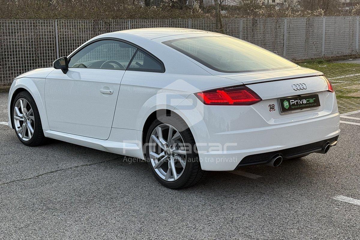 AUDI TT Coupé 40 TFSI S tronic