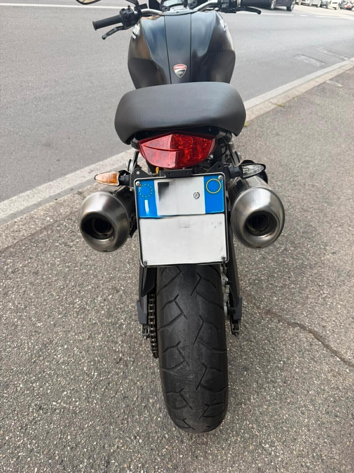DUCATI MONSTER 696 NERO OPACO 04/2009 km 27000
