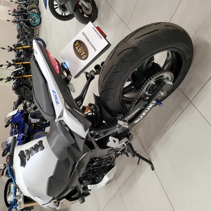 Suzuki GSR 750 - 2011