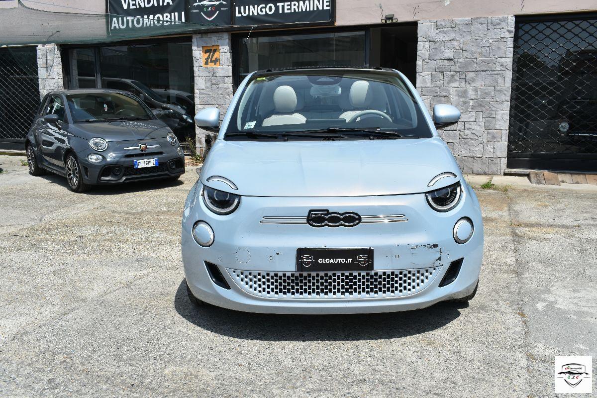 FIAT - 500 E - 500 La Prima 3+1