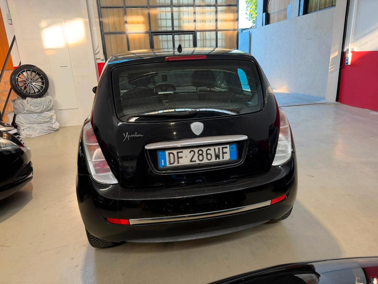 Lancia Ypsilon 1.2 Argento
