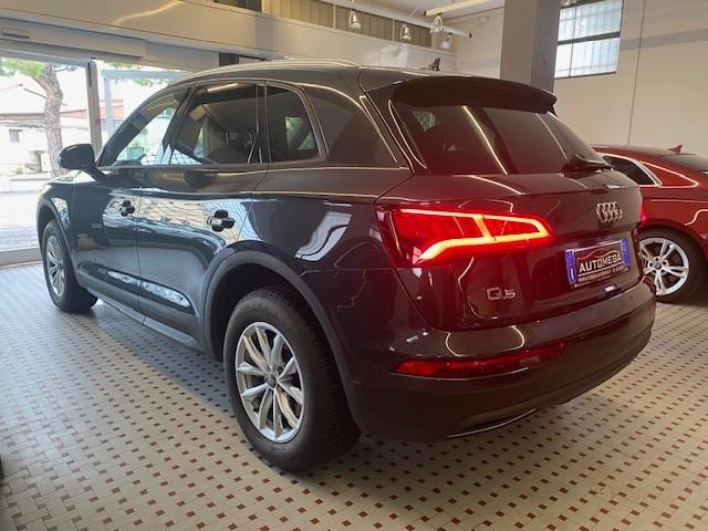 Audi Q5 quattro s-tronic