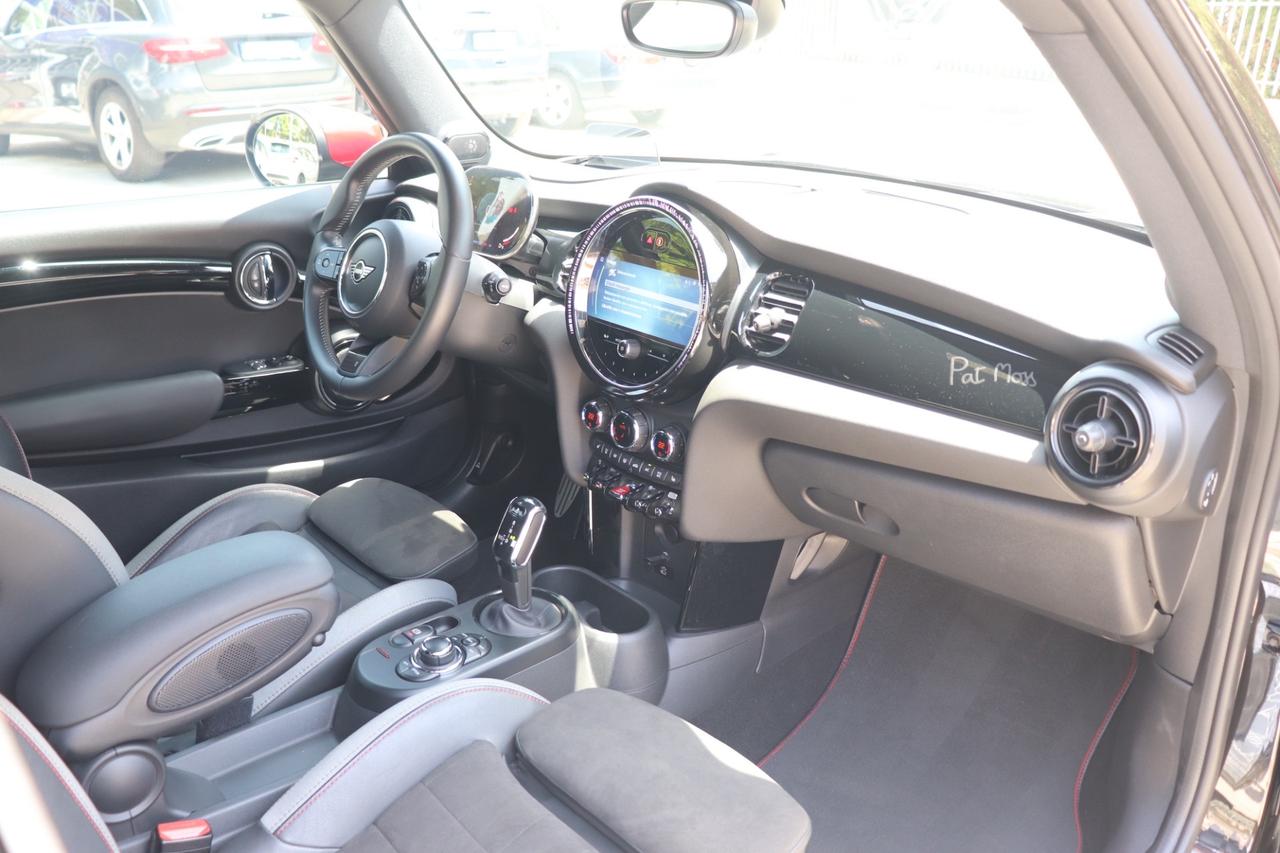 Mini 2.0 John Cooper Works Pat Moss Edition