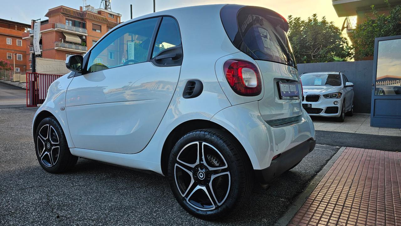 Smart ForTwo 90 0.9 Turbo twinamic Passion UNIPRO CERCHI 16 NAV ANDROID