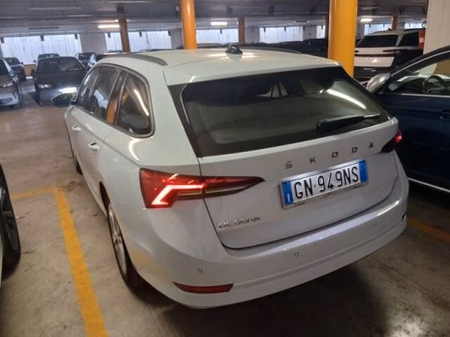 Skoda Octavia 2.0 TDI EVO SCR 150 CV DSG Wagon Executive