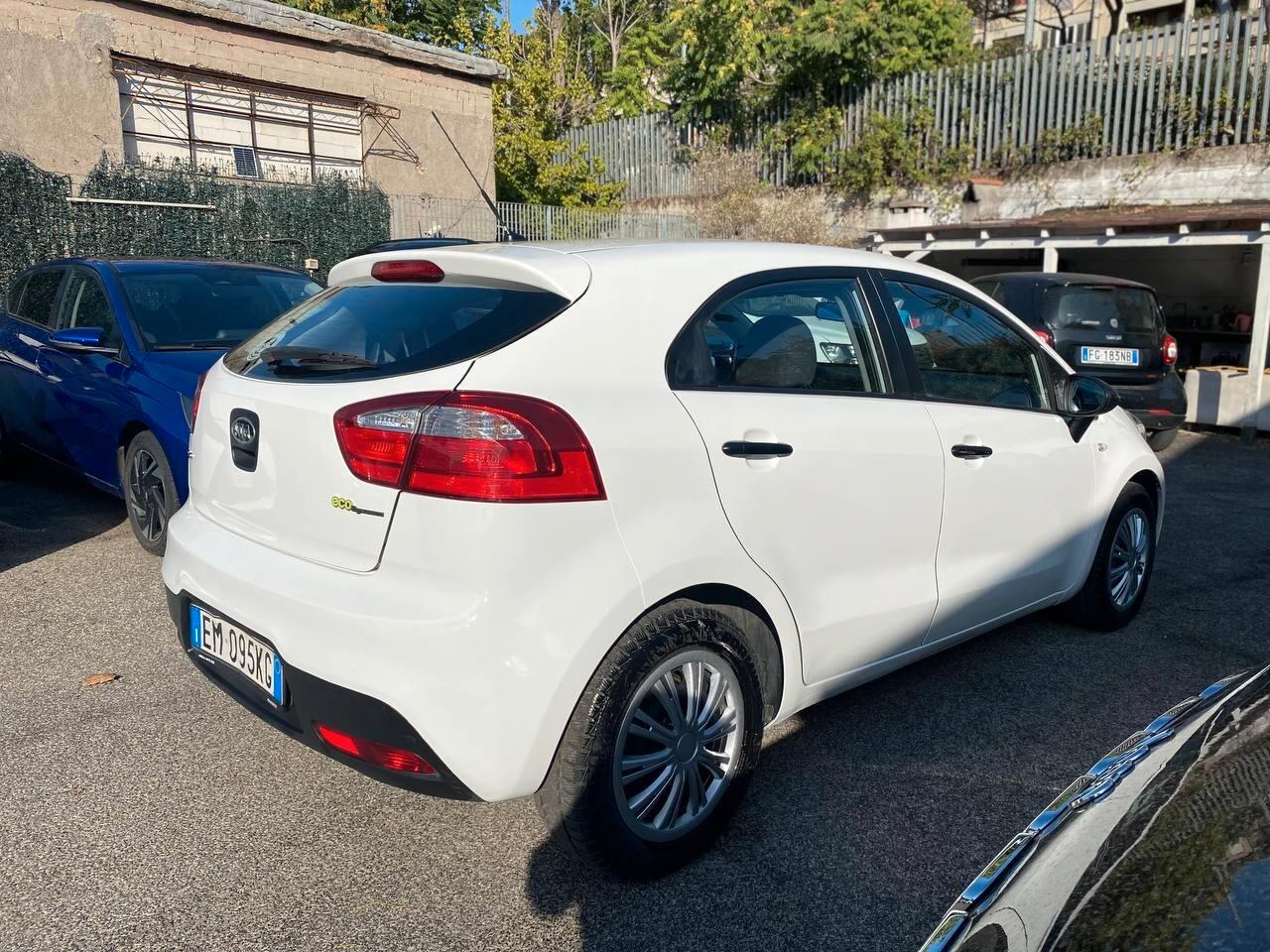 KIA Rio 5p 1.1 crdi wgt LX MOTORE SOSTITUITO KM ATTUALI 80.000