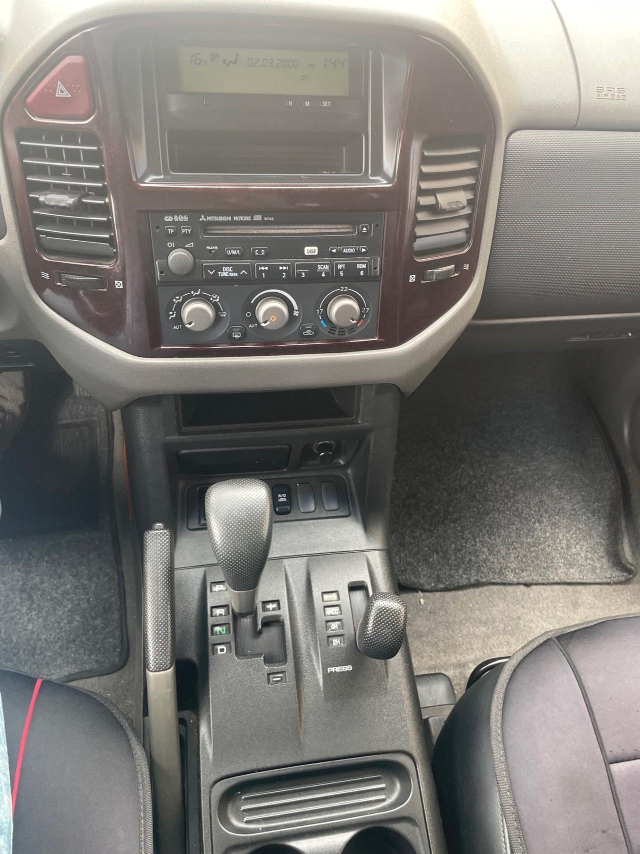 Mitsubishi Pajero 3.2 16V DI-D 3p. GLX