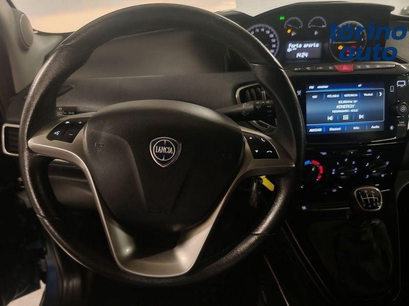 Lancia Ypsilon 1.0 FireFly 5 porte S&S Hybrid Gold