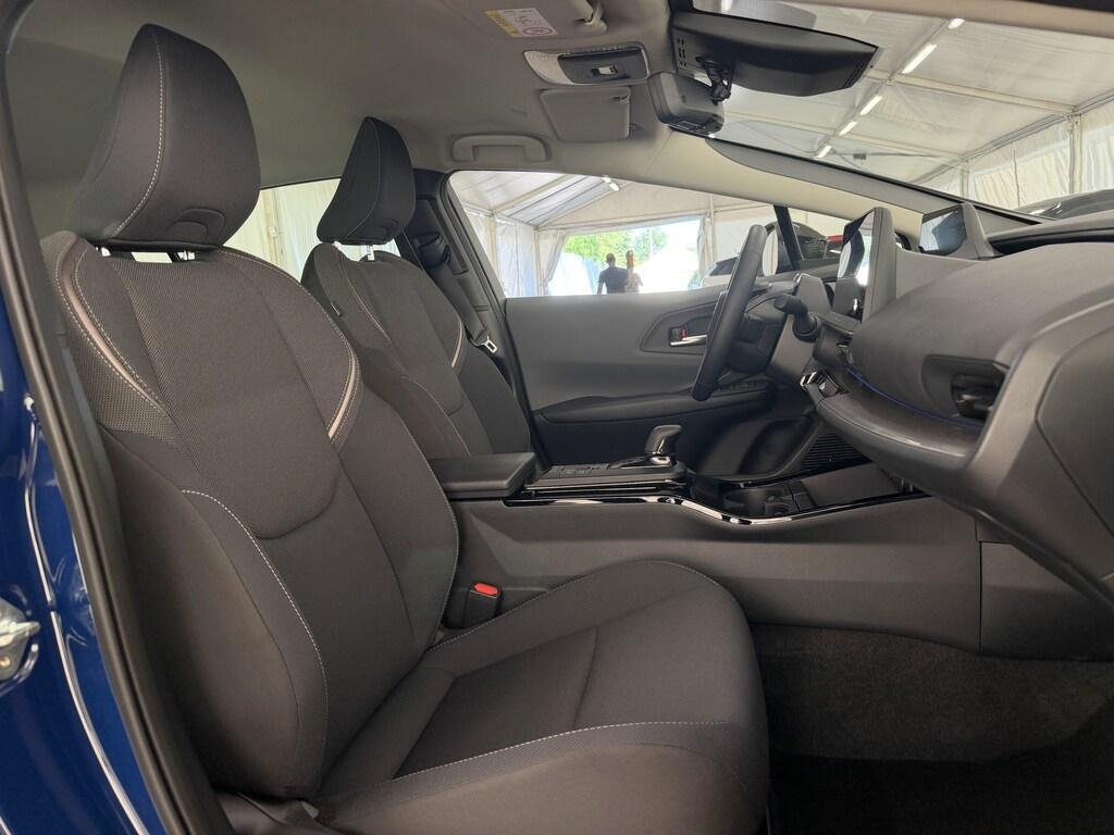 Toyota Prius 2.0 Plug-in Hybrid Lounge E-CVT