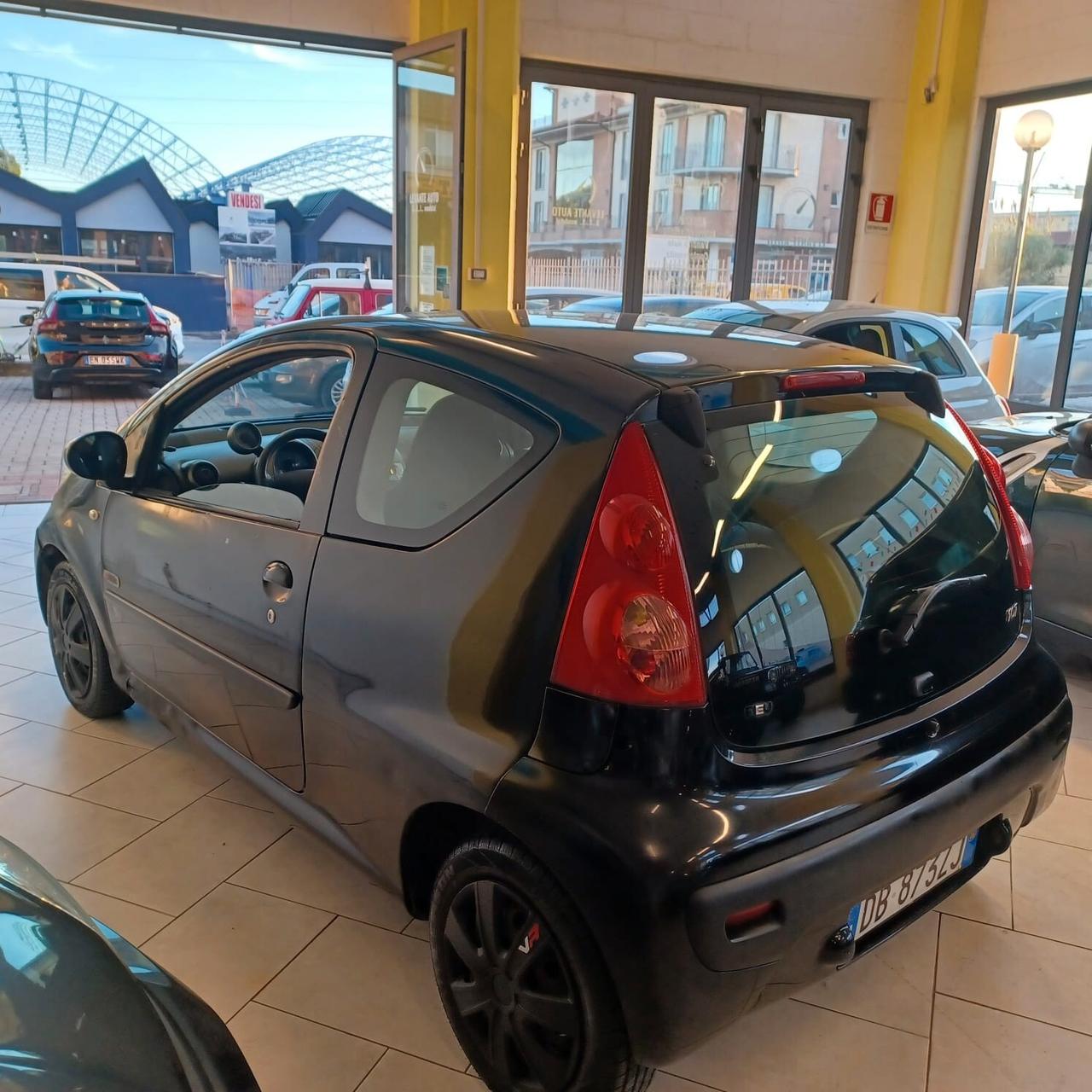 ECONOMICA PEUGEOT 107 1.0 NEOPATENTATI