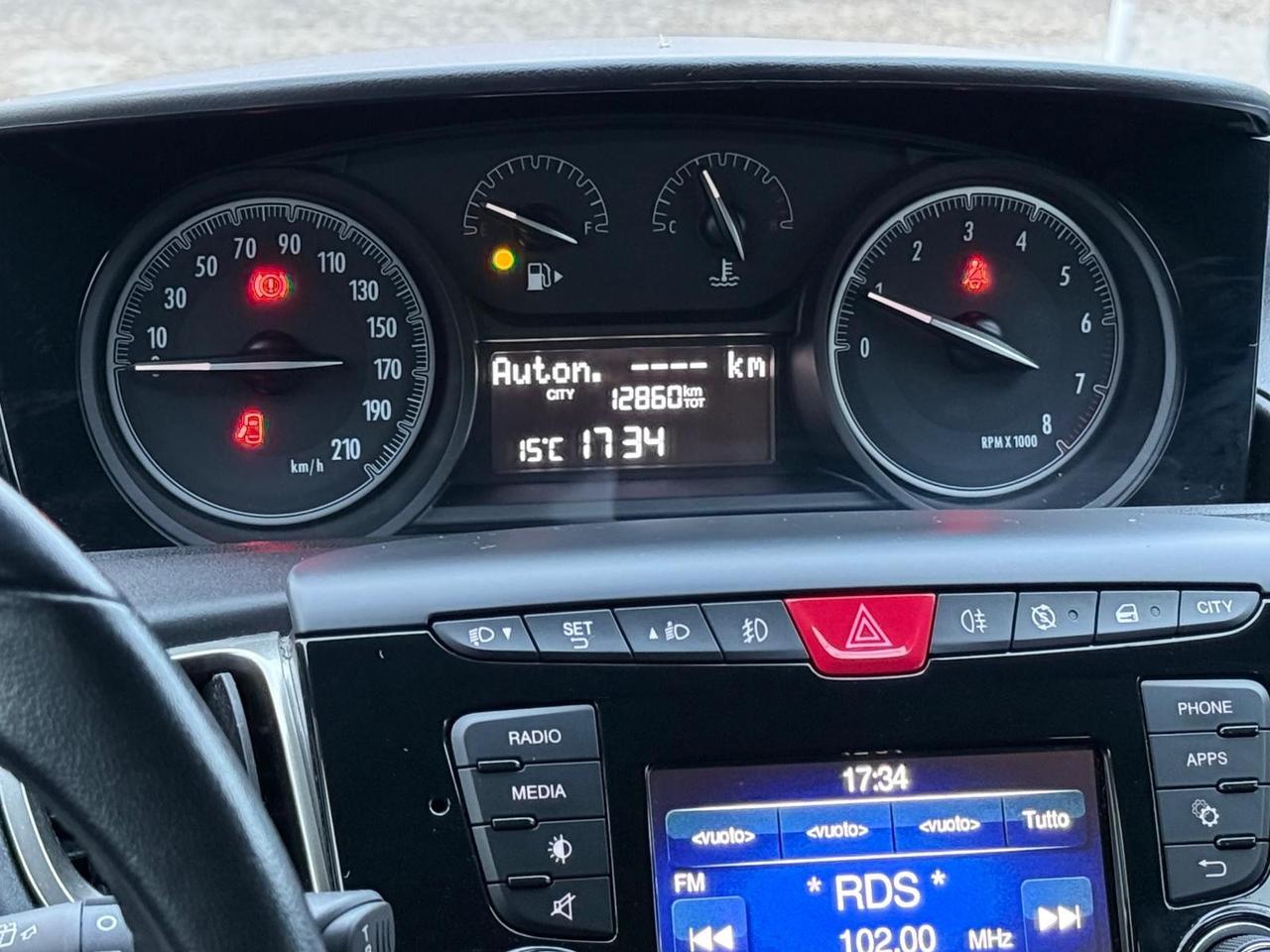 Lancia Ypsilon KM. 12.000! 1.2 BENZ. GOLD