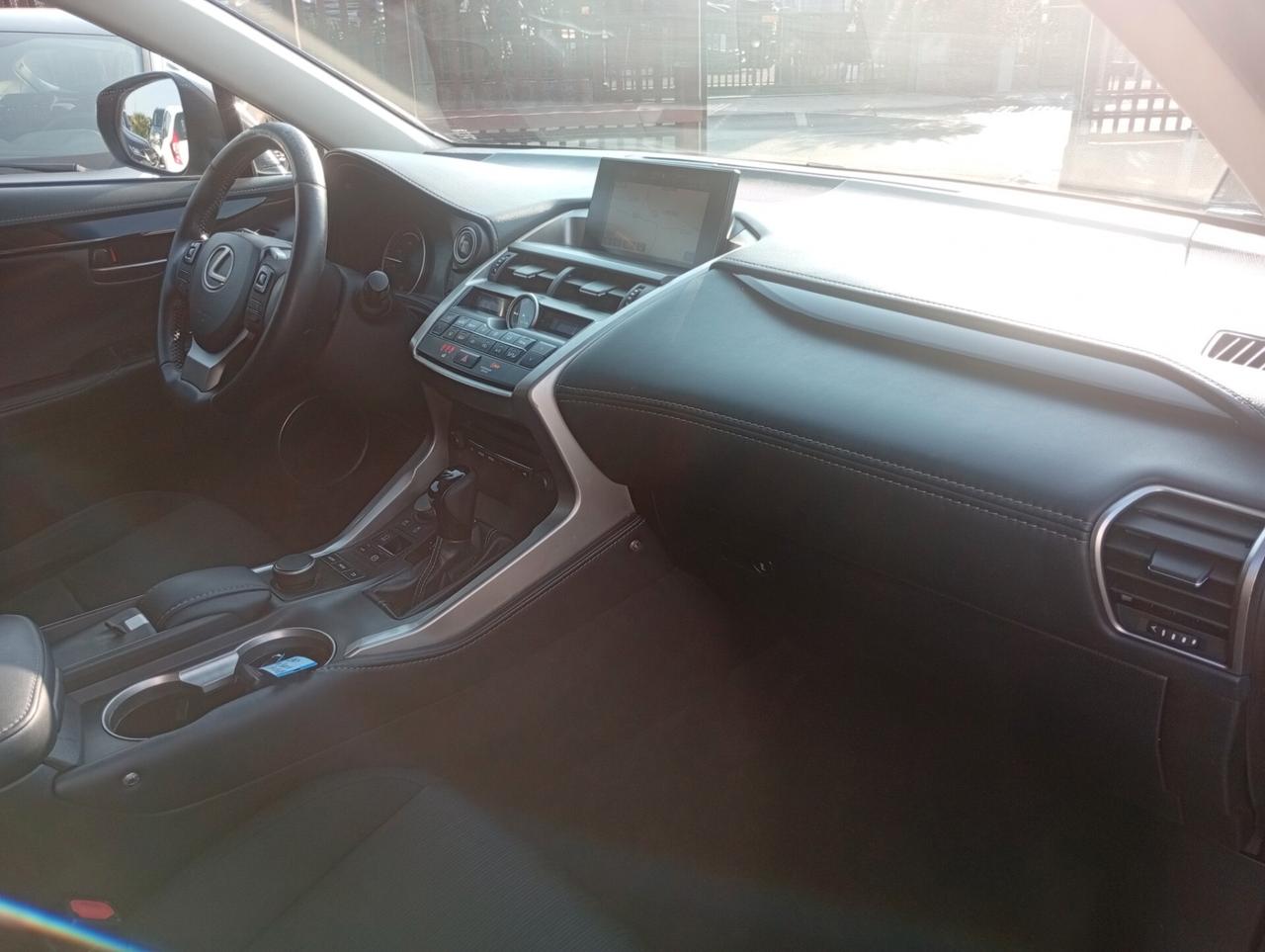 Lexus NX 300h Hybrid 4WD Executive