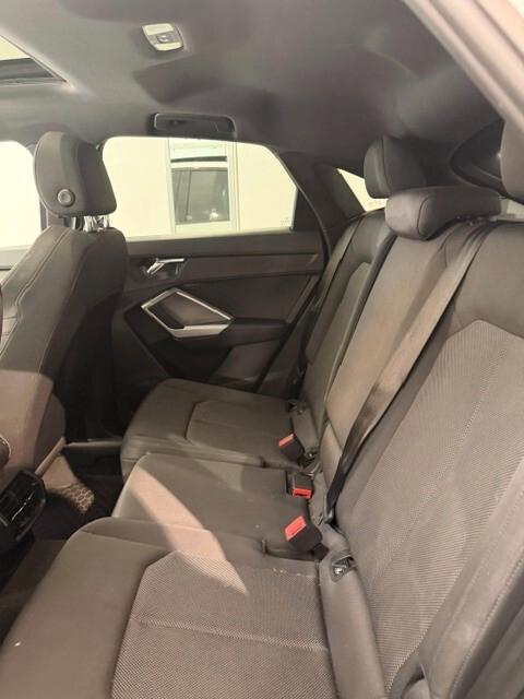 Audi Q3 SPB 40 TDI quattro S-LINE Tetto