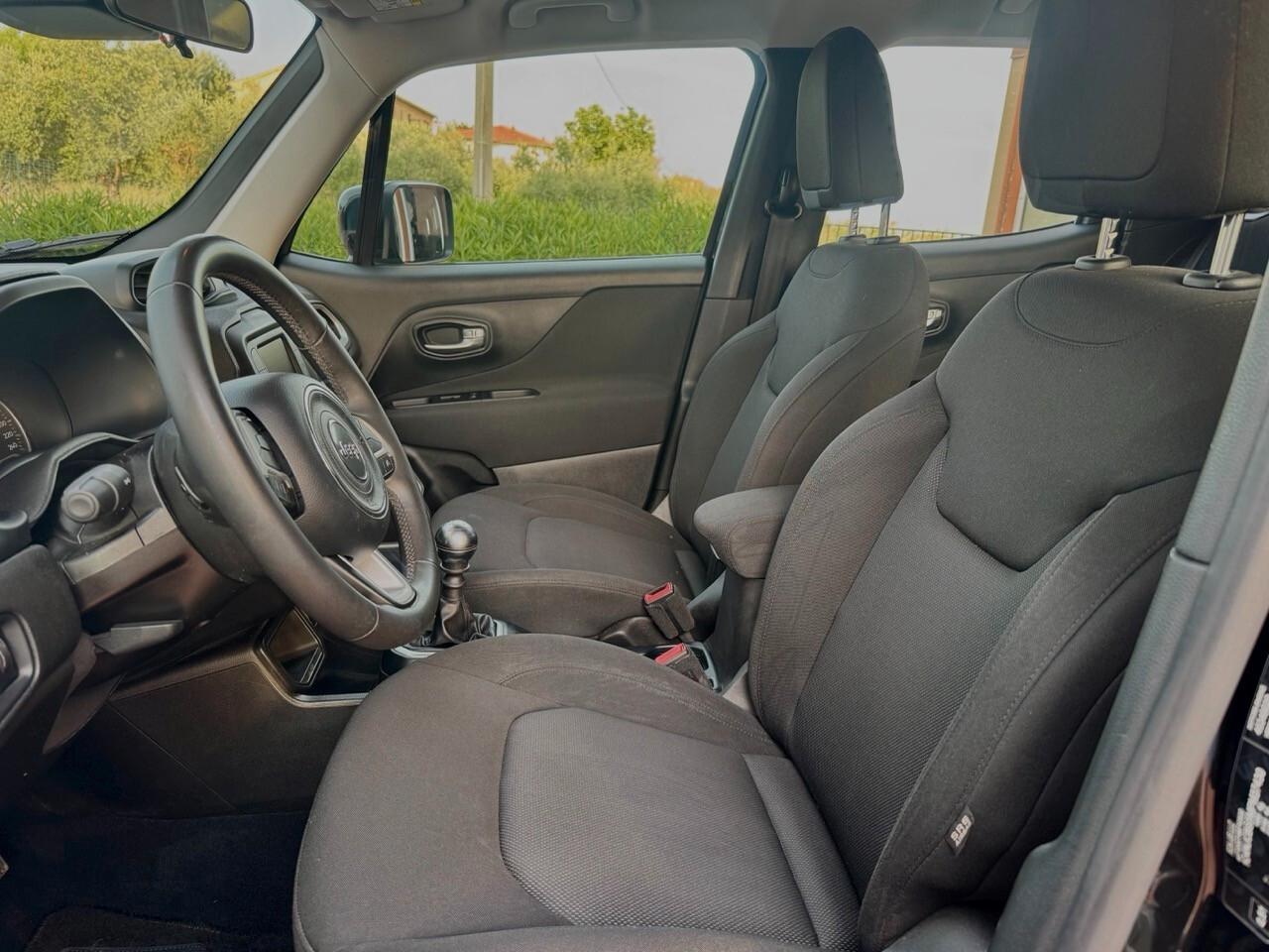 Jeep Renegade 1.6 Mjt TOTAL BLACK soli 72000 KM da 180mese