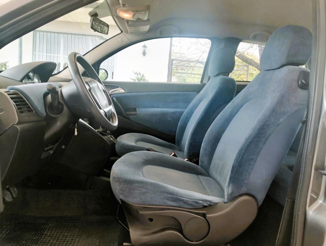 Lancia Ypsilon 1.3 mtj 69 cv