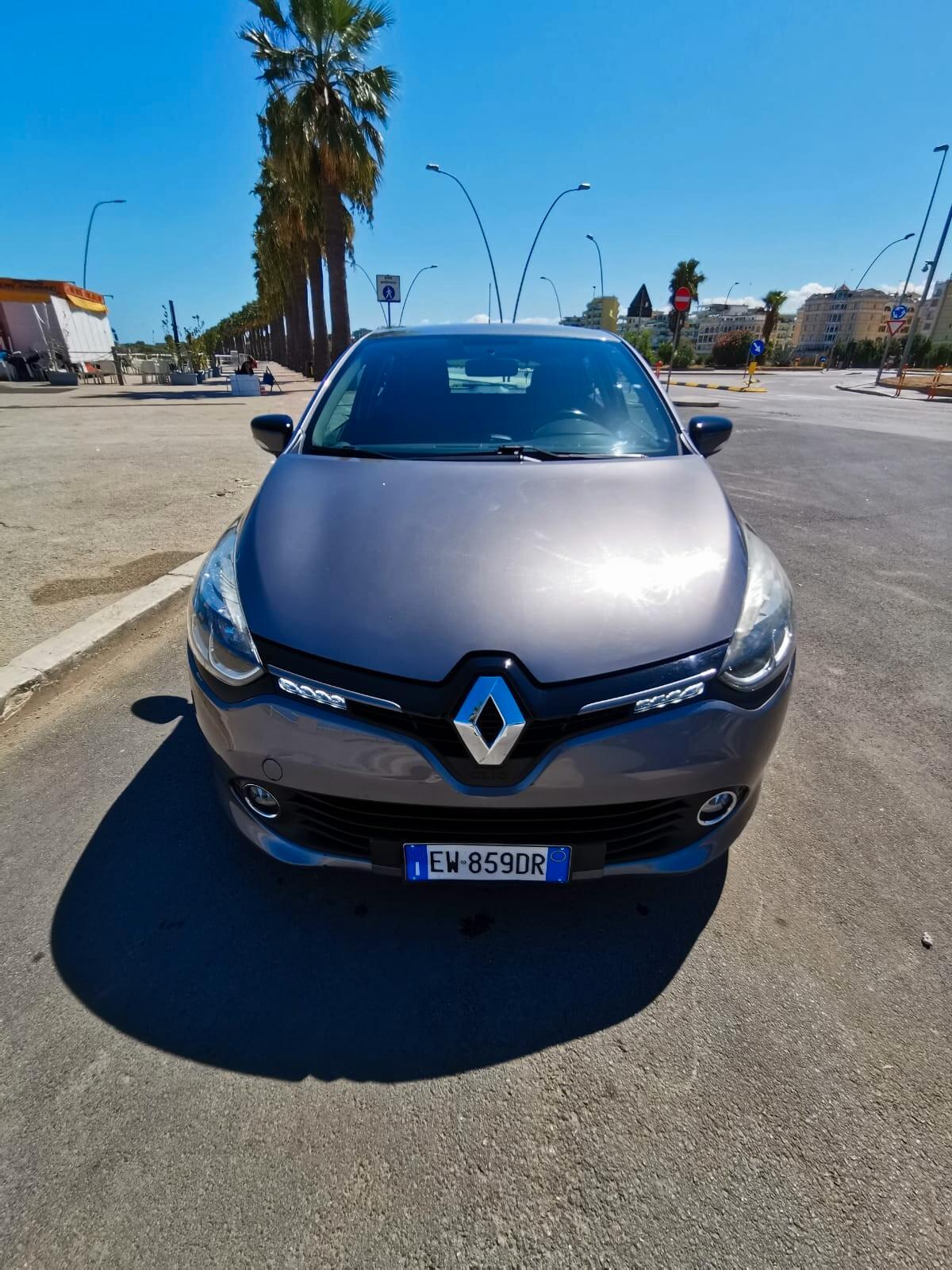 Renault Clio 1.5 dCi 8V 90CV 5P. Costume National
