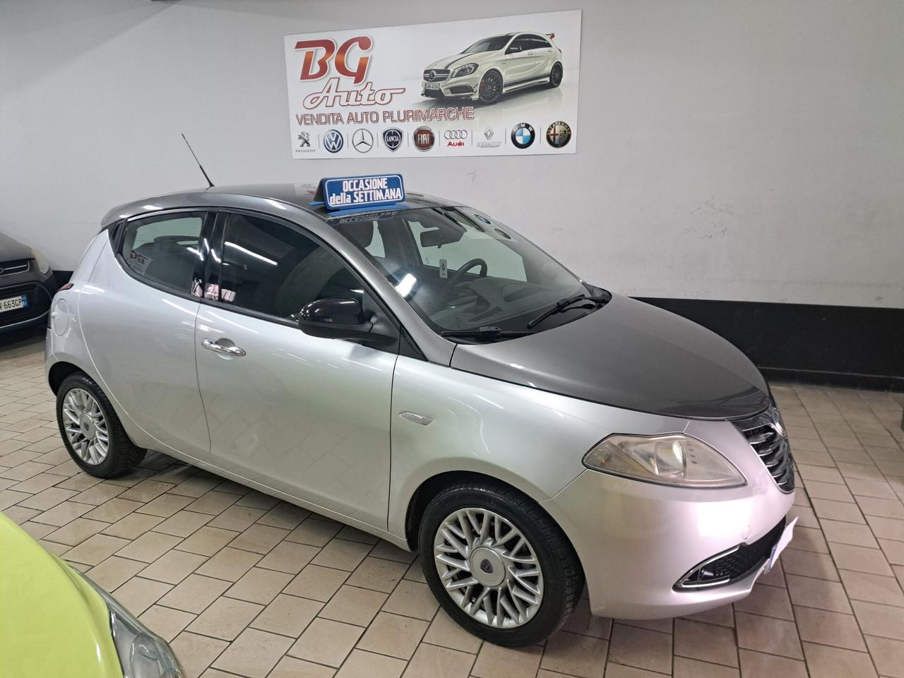 Lancia Ypsilon 0.9 TwinAir 85 CV 5 porte S&S Plati