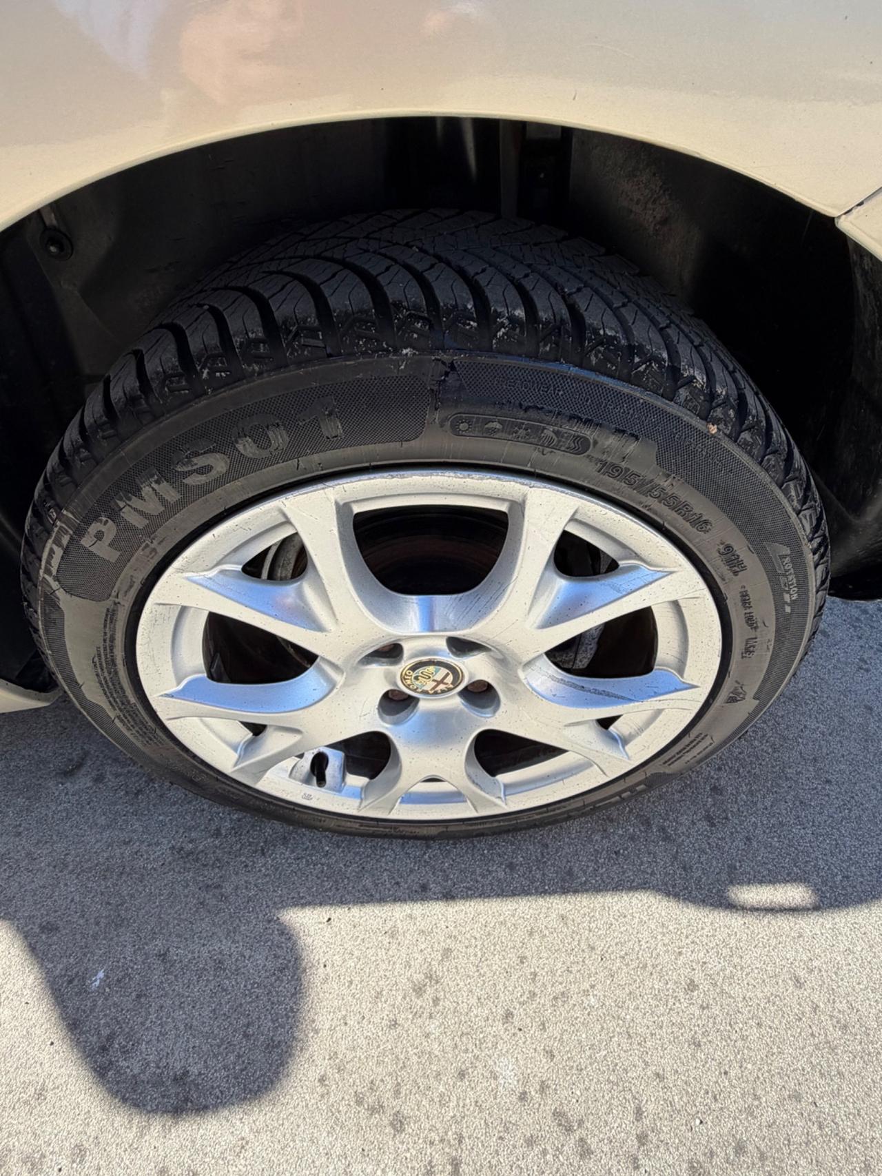 Alfa Romeo MiTo 1.3 JTDm-2 95 CV S&S Distinctive Sport Pack