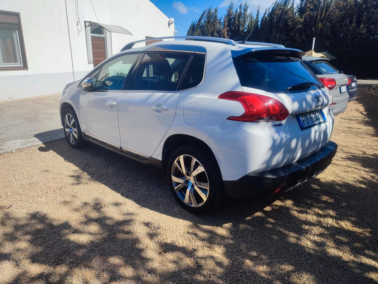 Peugeot 2008 BlueHDi 120 S&S Allure