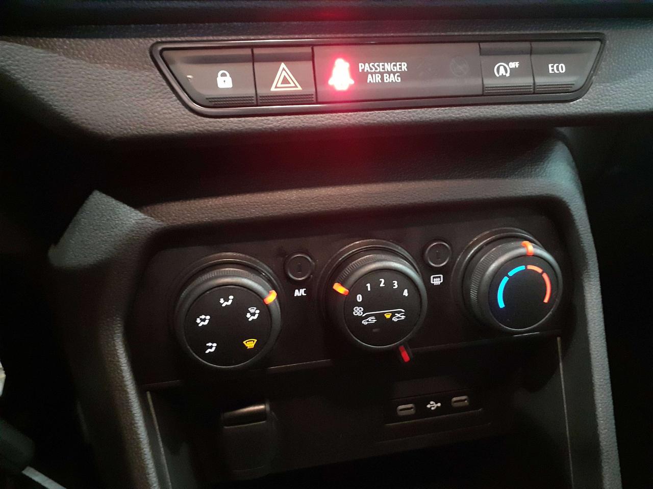 Dacia Sandero tce 110cvExpression NUOVA da immatricolare