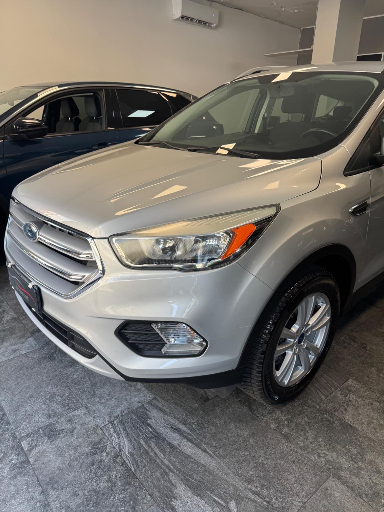 Ford Kuga 1.5 TDCI 120 CV S&S 2WD Titanium