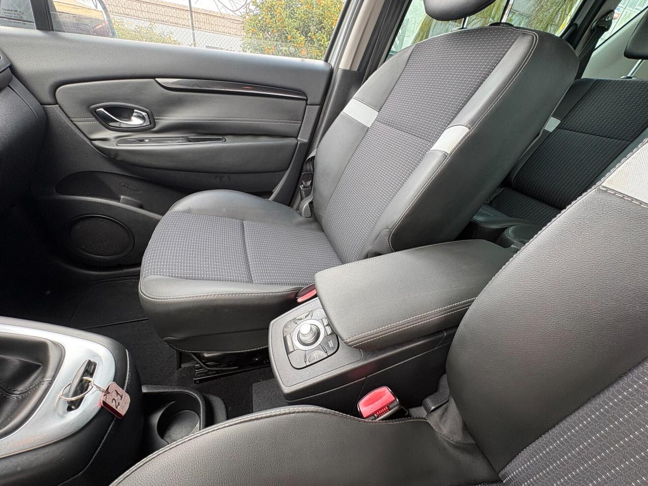 Renault Scenic XMod 1.5 dCi 110CV limited