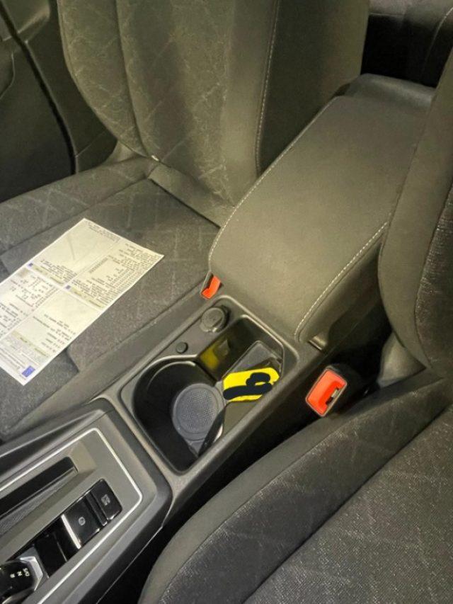 VOLKSWAGEN Golf 1.0 eTSI EVO DSG Life