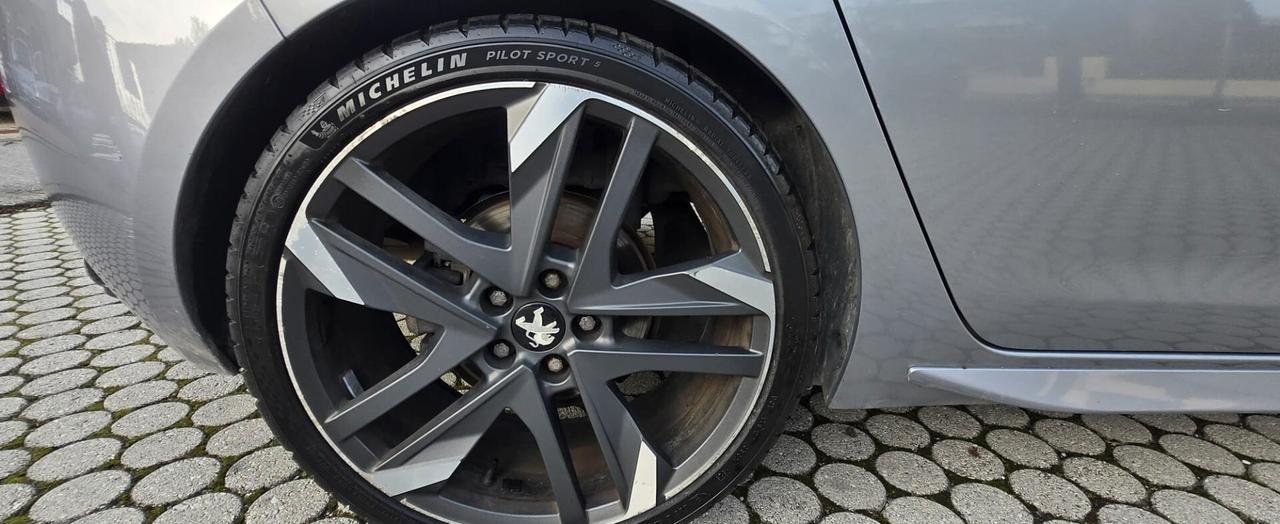 Peugeot 308 THP 270 S&S GTi by Sport