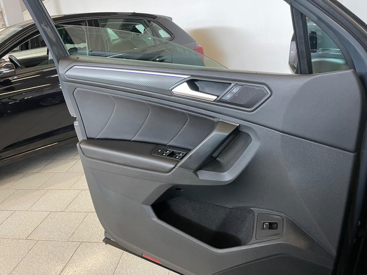 Volkswagen Tiguan 2.0 TDI 150 CV SCR DSG R-Line Led Telec.