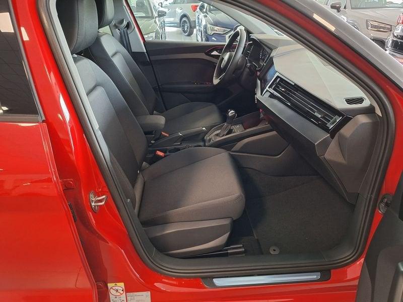 Audi A1 A1 allstreet 30 1.0 tfsi Identity Contrast 116cv s tronic