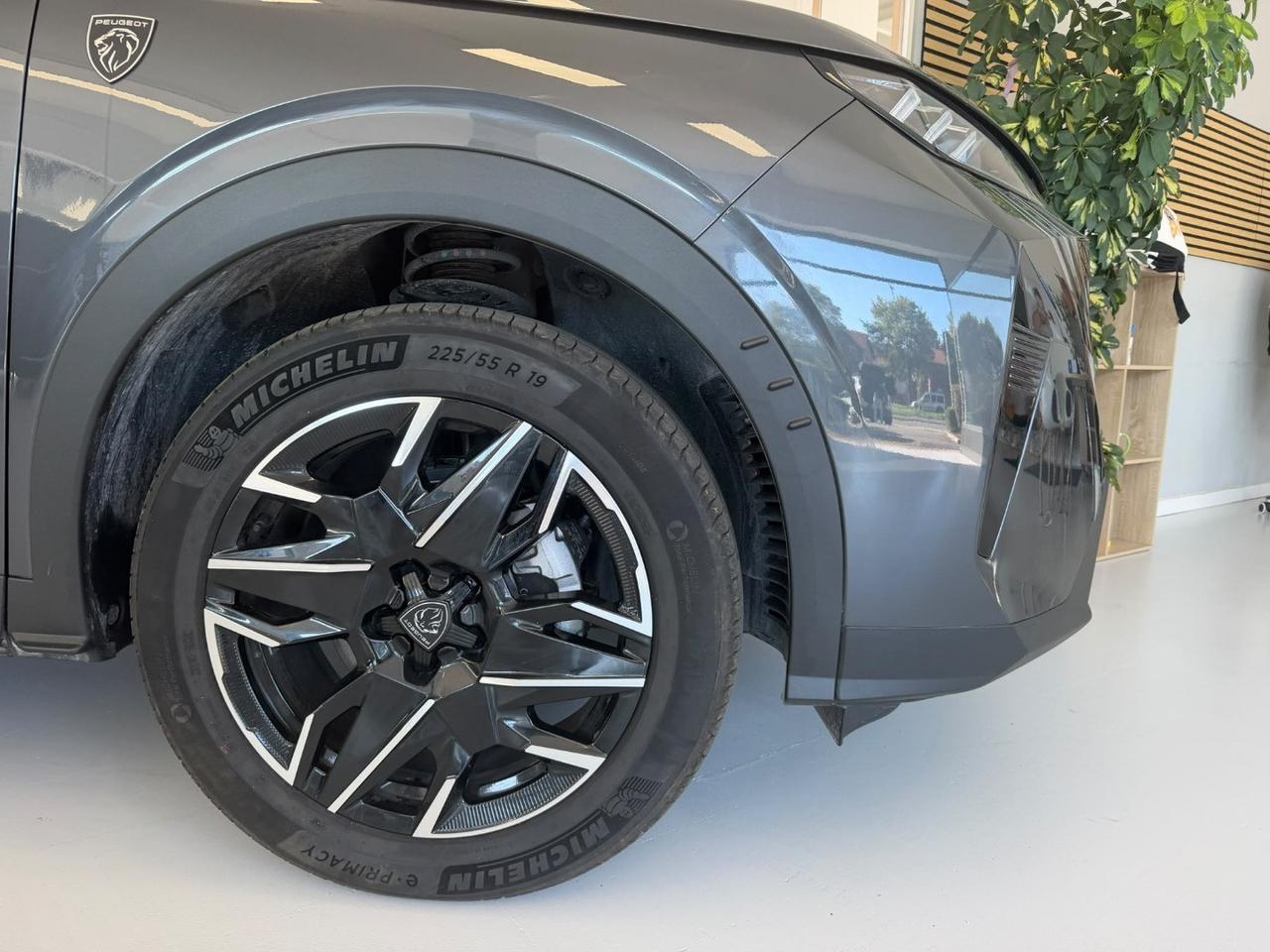 PEUGEOT 3008 Hybrid 145 e-DCS6 GT