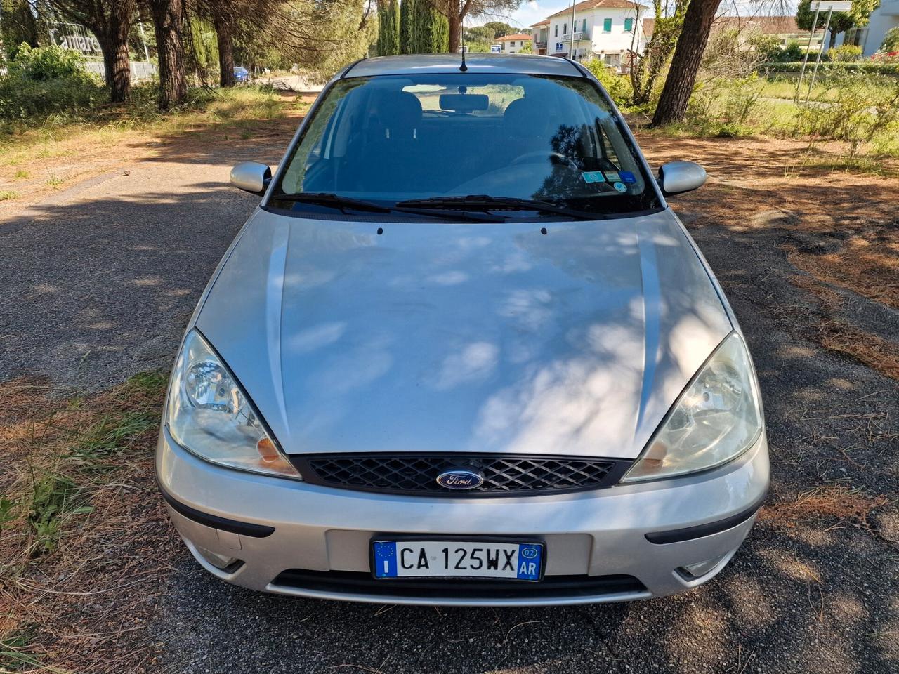 Ford Focus 1.6i 16V cat 5p. Ambiente