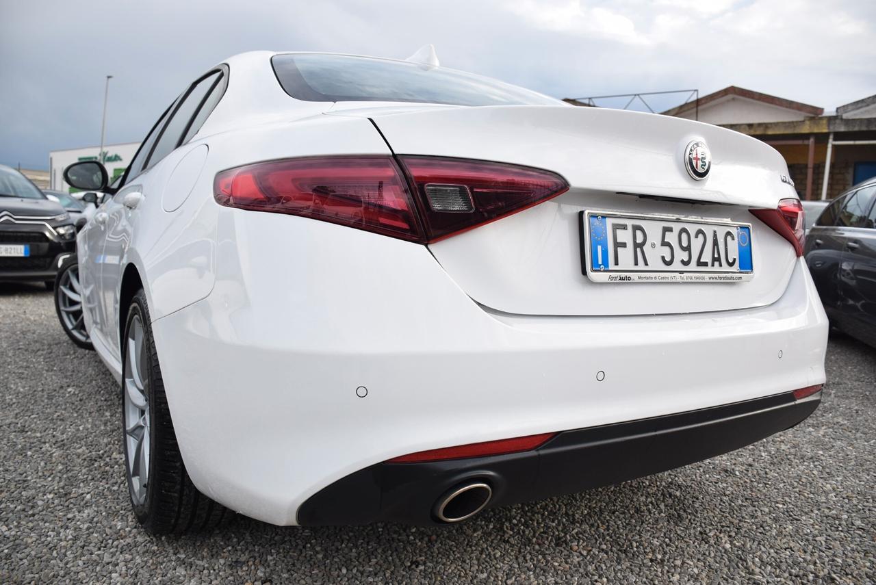 Alfa Romeo Giulia ALFAROMEO 2.2Td AT8 Super NAV SENSORI PELLE IVA ADAS
