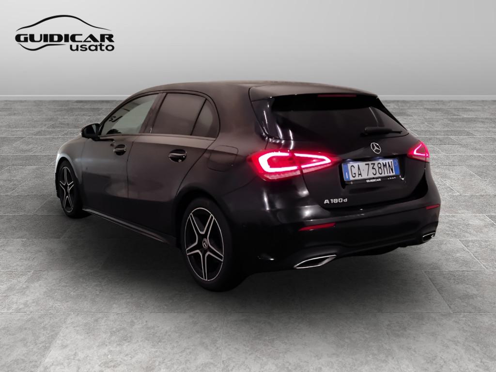 Mercedes-Benz Classe A - W177 2018 - A 180 d Premium auto