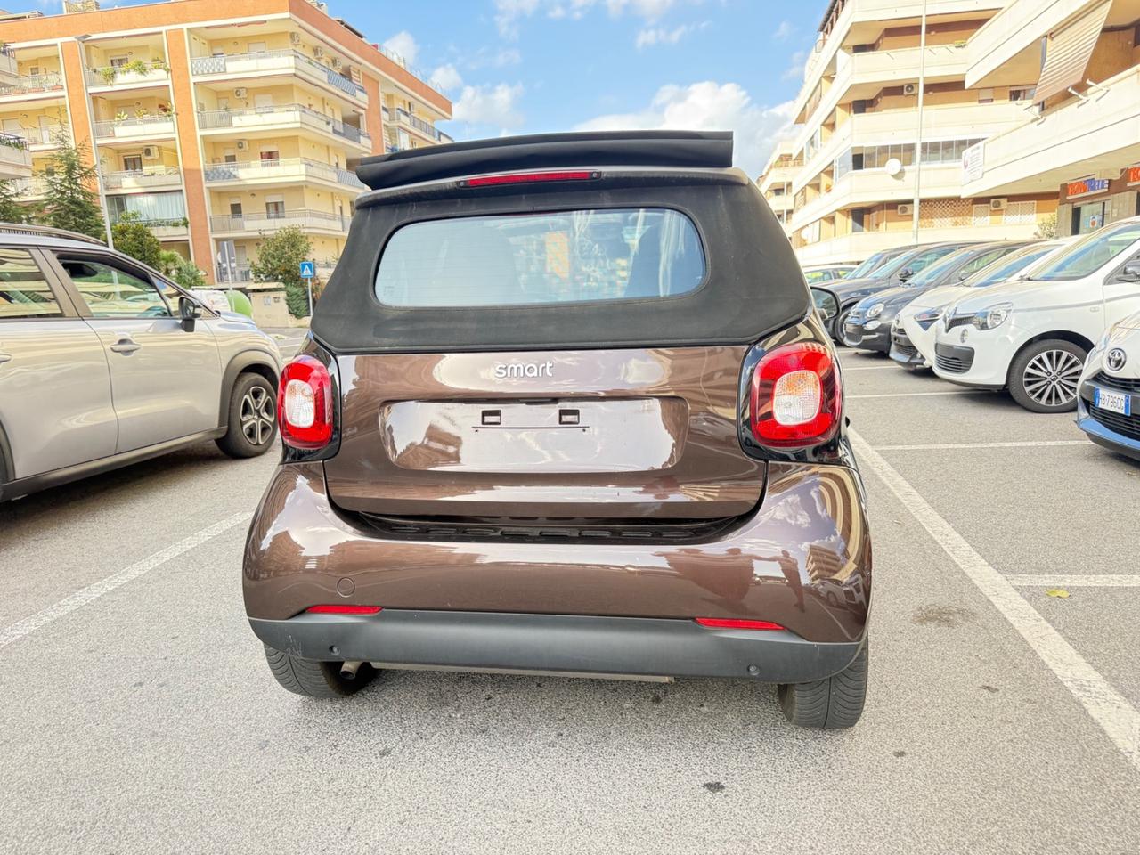 Smart ForTwo 70 1.0 twinamic cabrio Perfect LED PDC BLUETOOTH CERCHI 16 PELLE SOLO 25000 KM