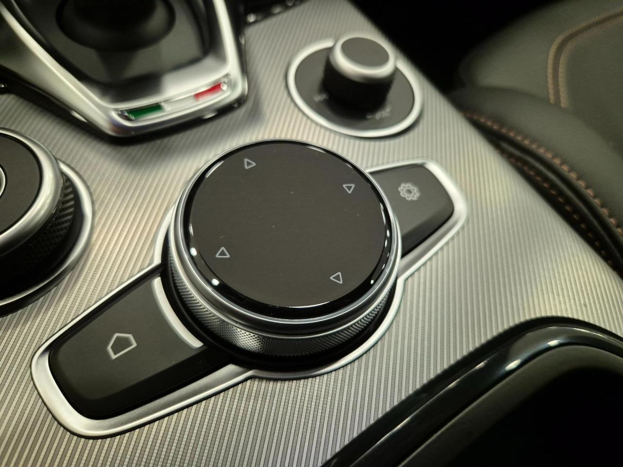 ALFA ROMEO Stelvio 2.2 Turbodiesel 210 CV AT8 Q4 Intensa MY2025