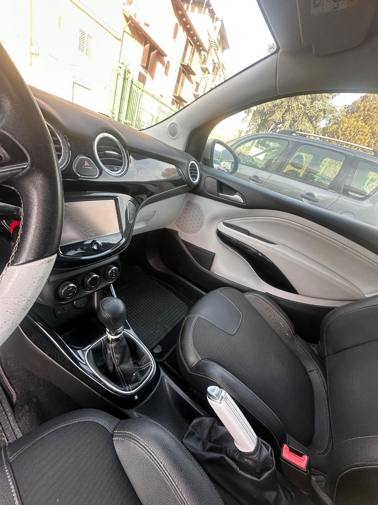 Opel Adam 1.2 70 CV