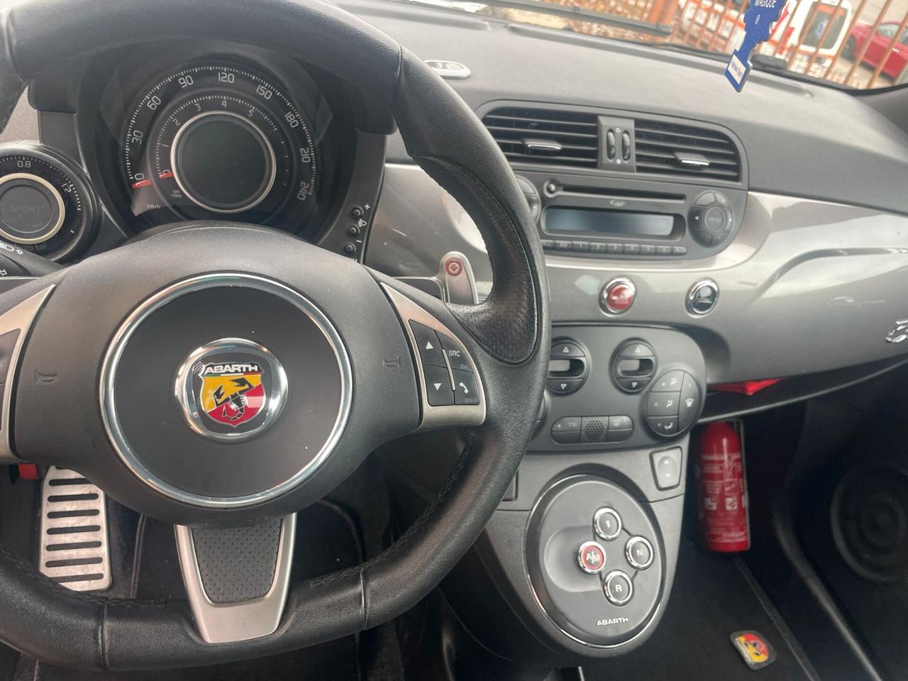 Abarth 500 C 1.4 Turbo T-Jet MTA